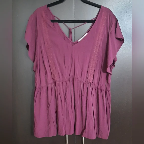 Flutter Sleeve Top - Picture 1 of 8